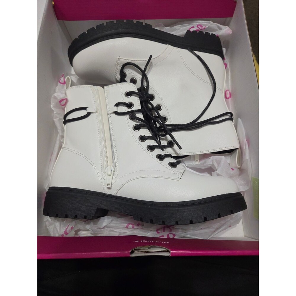 SO- Bowfin: White Combat Lace-Up Boots with Black Sole